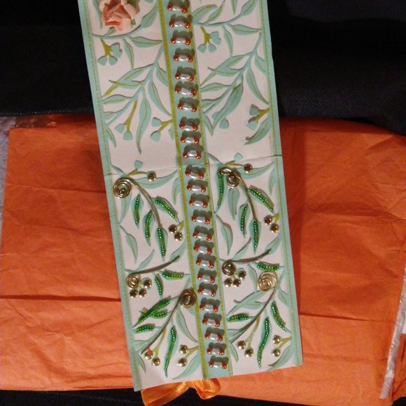 Sage green leaves, Saffron/Pearl Jewelled Sentiments - Picture 3 of 3